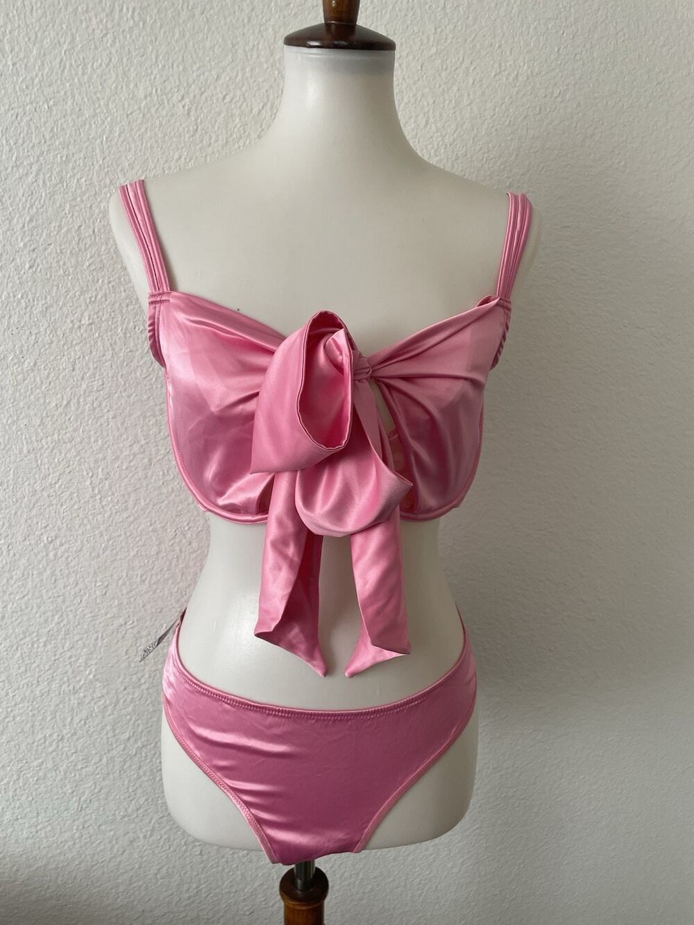 Adore Me Bra Panty Set Women 2X/L Gynger Bow Satin Boudoir Peekabo Lingerie